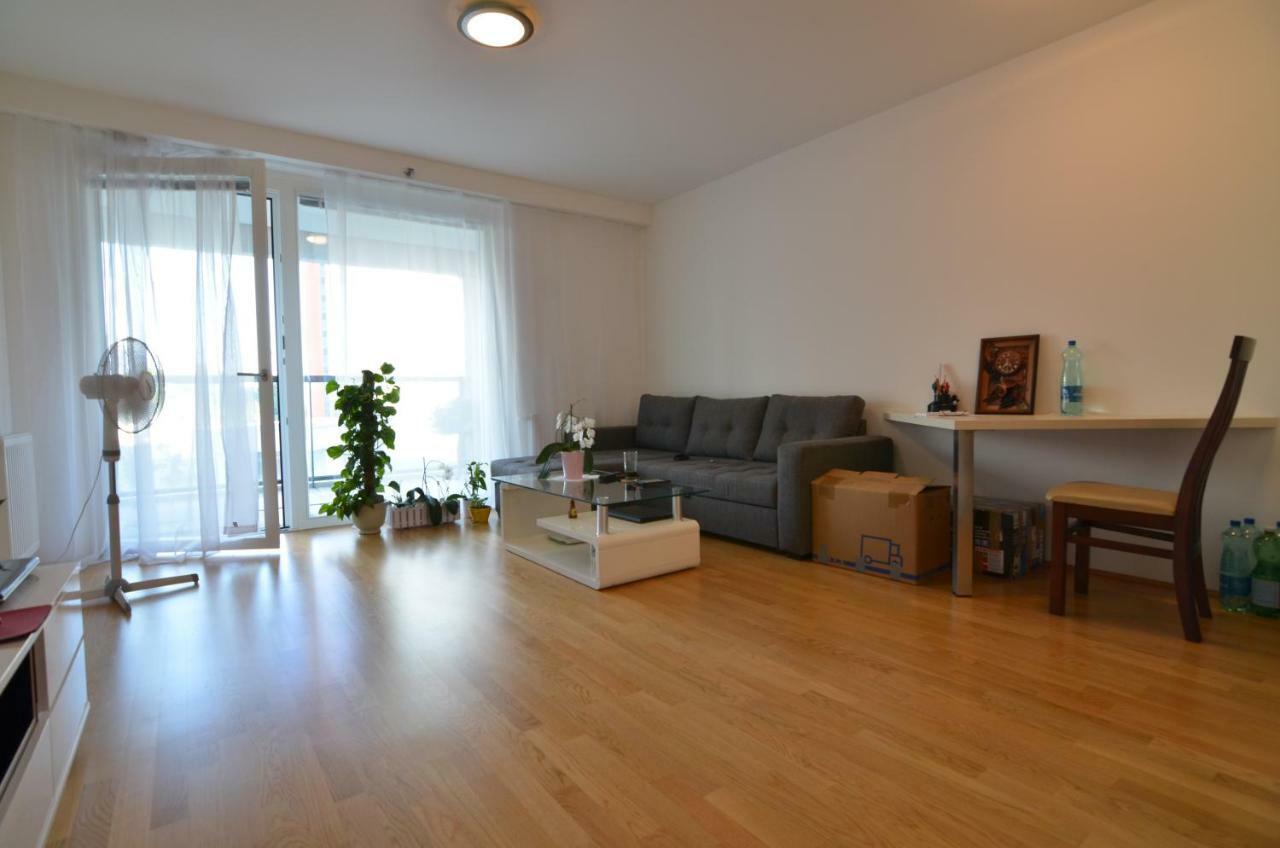 Apartment With Parking On Premise Wiedeń Zewnętrze zdjęcie